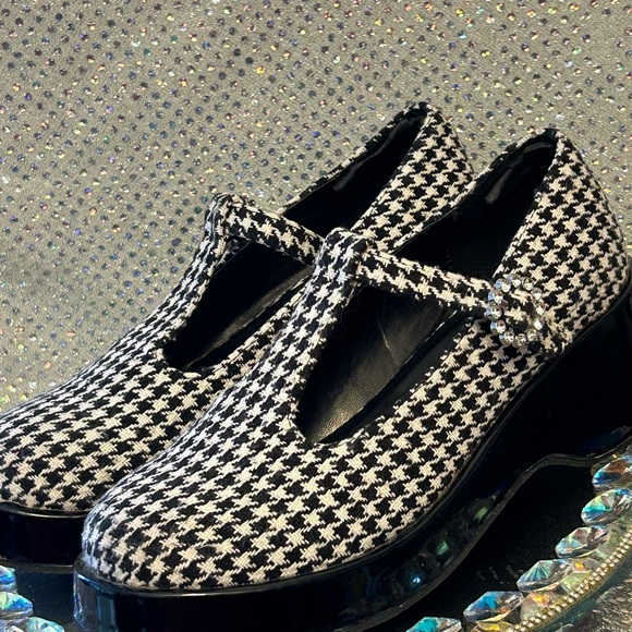 Steve Madden Houndstooth Mary Jane Shoes Size 4 - Picture 3 of 10